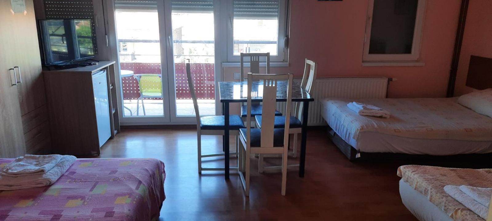 Guest House Trajkovic ياغودينا المظهر الخارجي الصورة